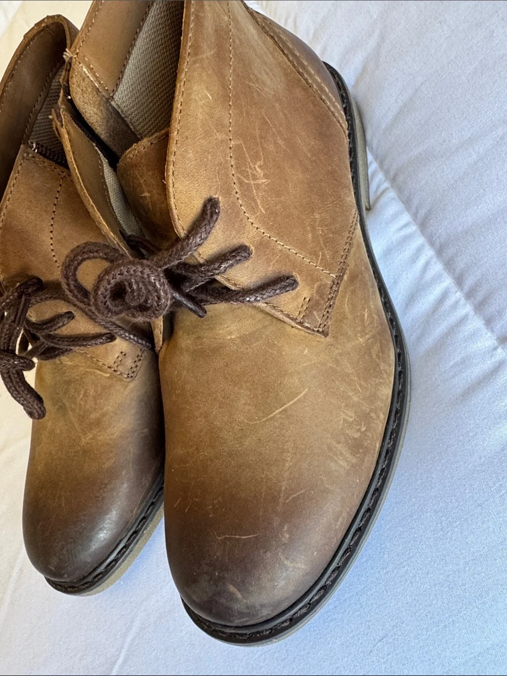 Johnston & Murphy Brown Leather Chukka Boots - Tan Upper, Dark Brown Laces